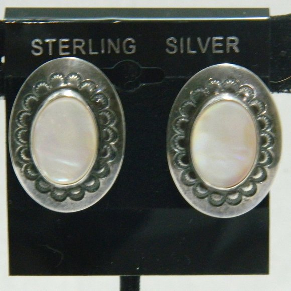 Vintage Sterling Silver & Mother of Pearl Pierced earrings Stamped 